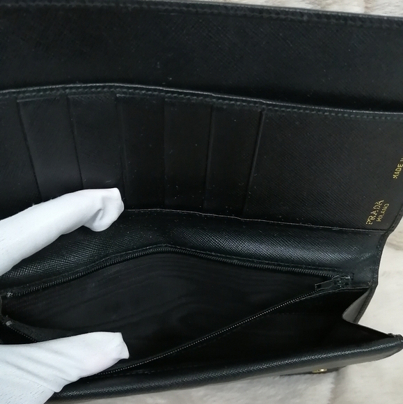 Authentic Prada Vintage saffiano leather black Milano wallet - Picture 12 of 14